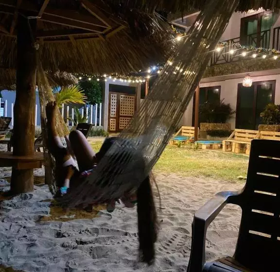 ホテル Moñitos Beach