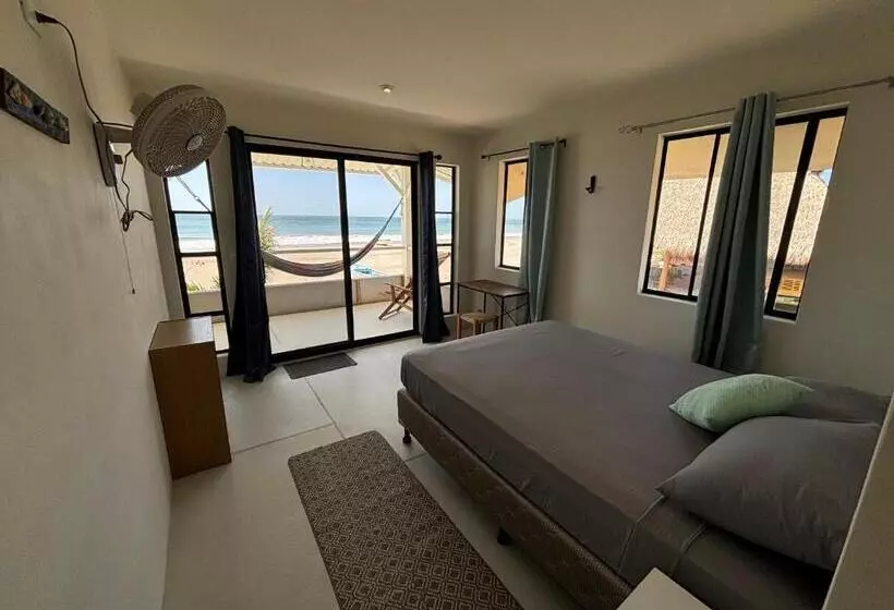 Hotelli Stella Mar Oceanfront