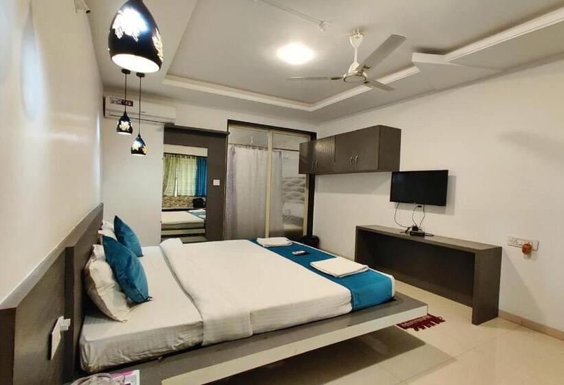 Hotel Strawberry Land Resort