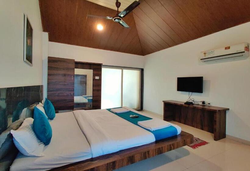 Hotel Strawberry Land Resort