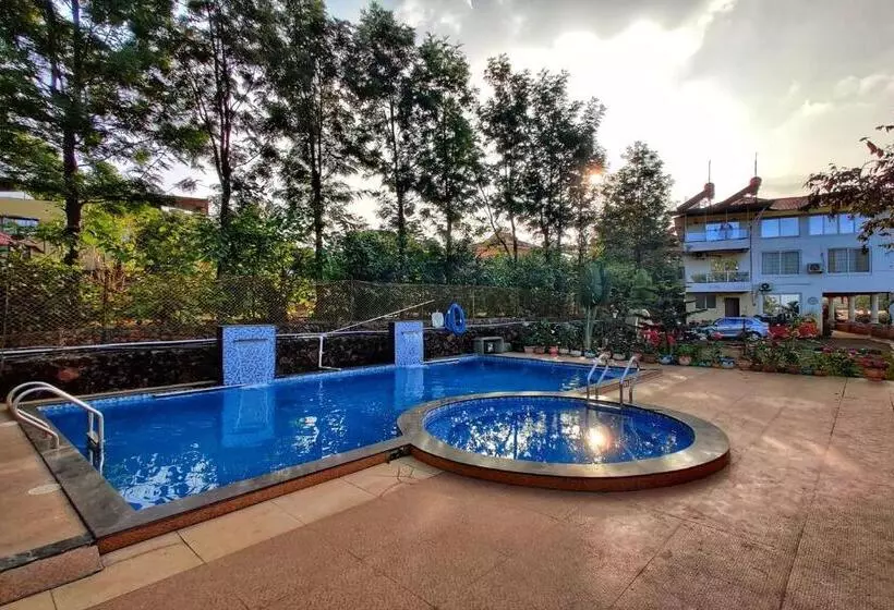 Hotelli Strawberry Land Resort