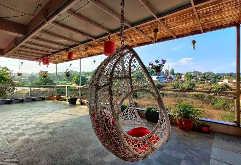 Hotelli Strawberry Land Resort