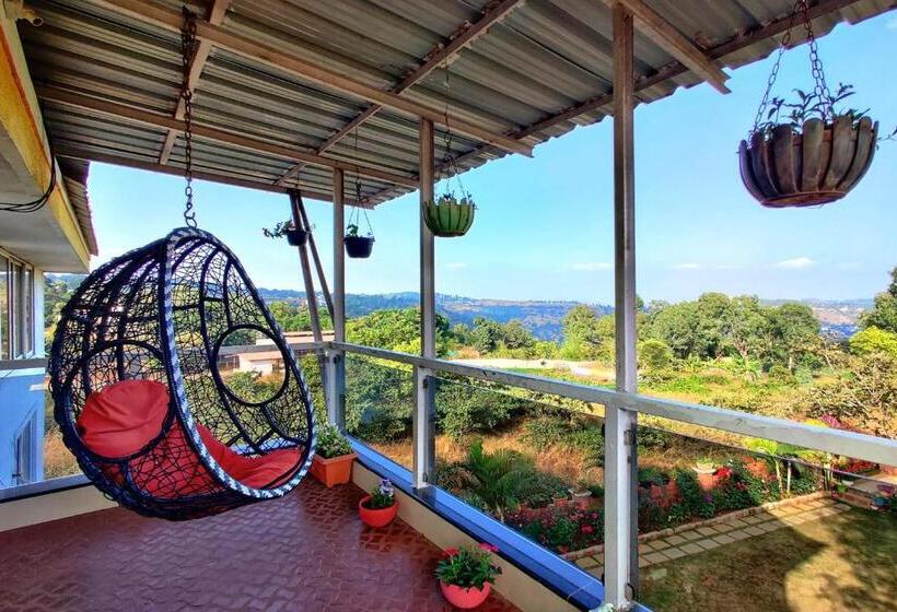 Hotel Strawberry Land Resort