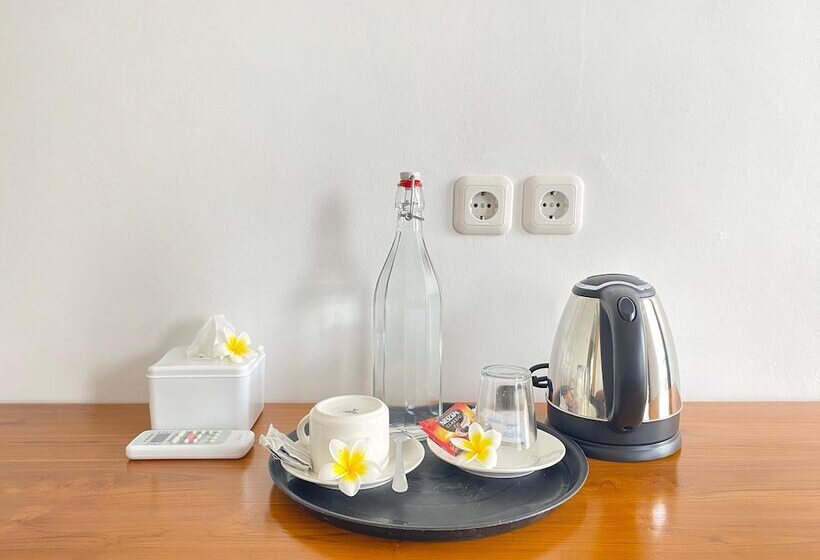 Отель Zavana Rooms