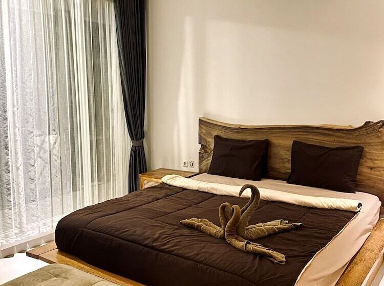 Отель Zavana Rooms