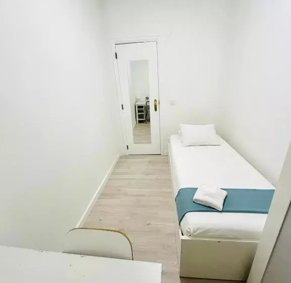 ペンション Better Choice Lisbon