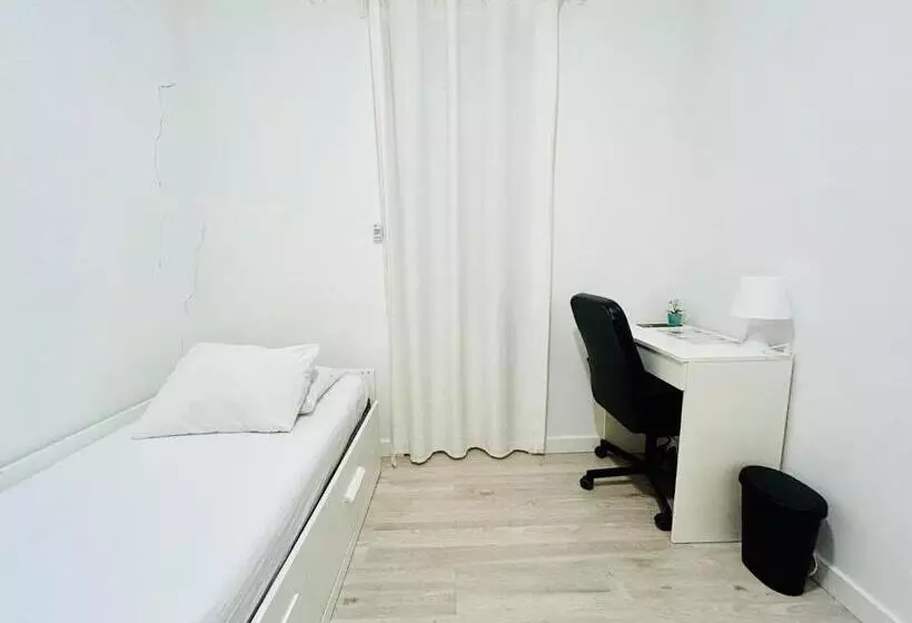 ペンション Better Choice Lisbon