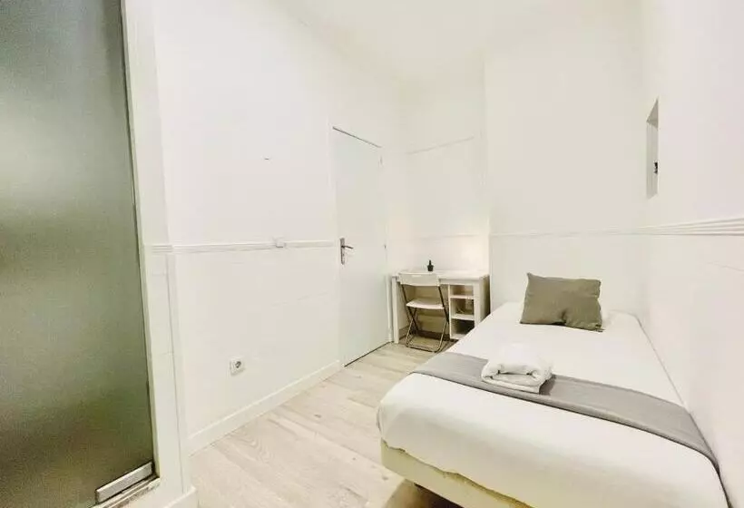 ペンション Better Choice Lisbon