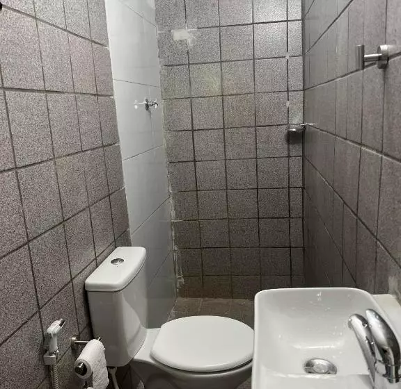 Majatalo Excelentes Quartos Com Banheiros Privativos