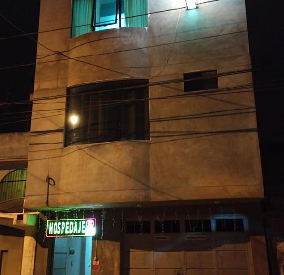 Pension Hostal Toscano Suites