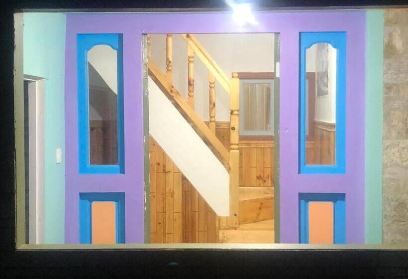 پانسیون Waterfall