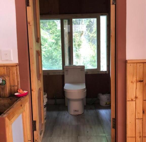 پانسیون Waterfall