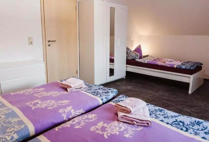 Rebentisch   Hotel Ferienwohnungen Restaurant