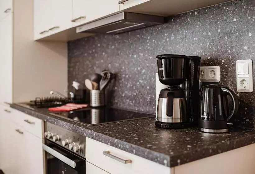 Rebentisch   Hotel Ferienwohnungen Restaurant