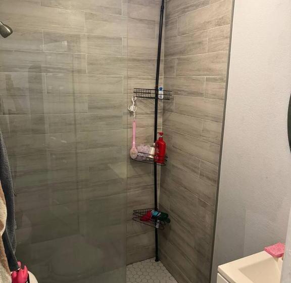 Hostel Luxury Inn In The Heart Of Miami