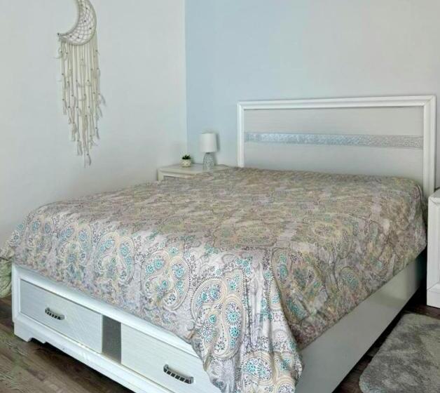 Hostel Luxury Inn In The Heart Of Miami