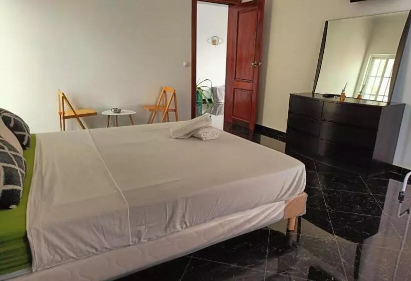 تختخواب و صبحانه Casa Miami