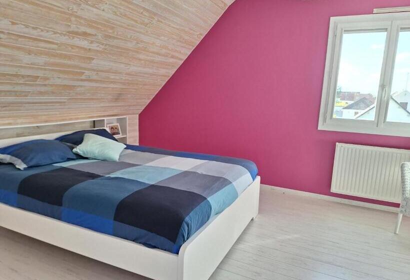 ベッドアンドブレックファースト Chambres Et Piscine à Sword Beach Colleville