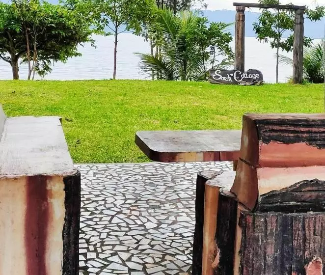 Aamiaismajoitus (B&B) Sarah S Cottage Toba Samosir