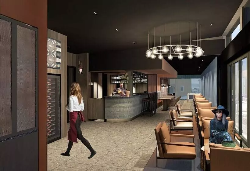 Henningsvær Bryggehotell   By Classic Norway Hotels