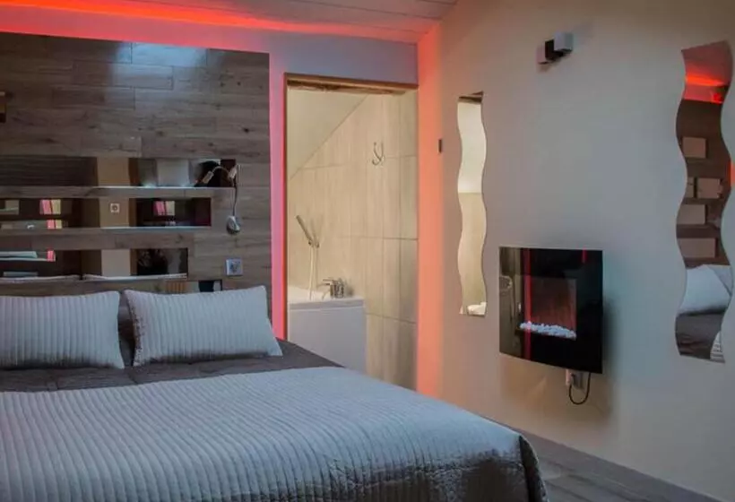 Hotelli ô Délices De La Monnerie