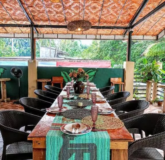 ホテル Klub Safari Tourist Inn
