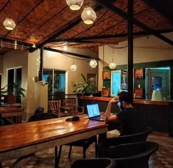 ホテル Klub Safari Tourist Inn