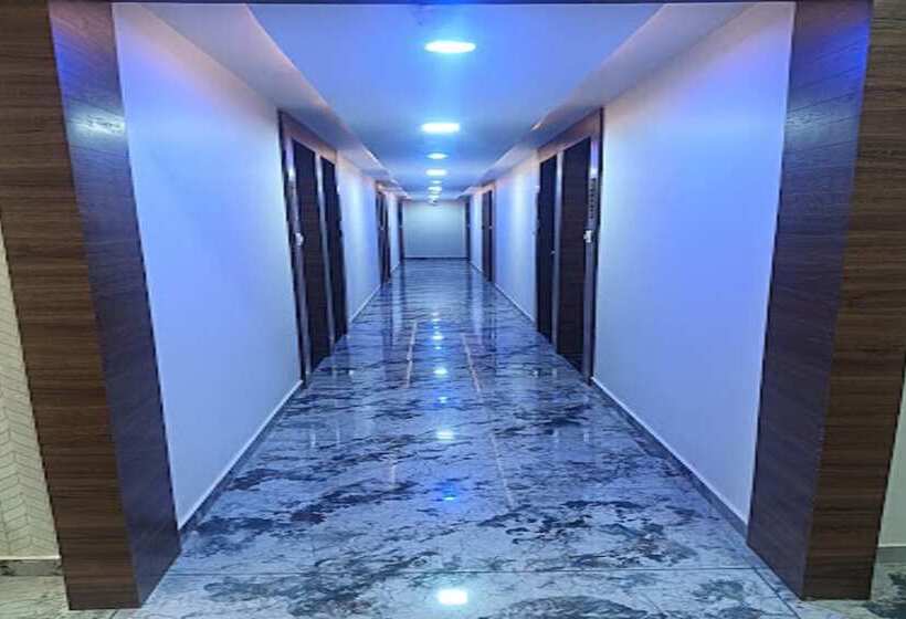 هتل Metro, Vadodara