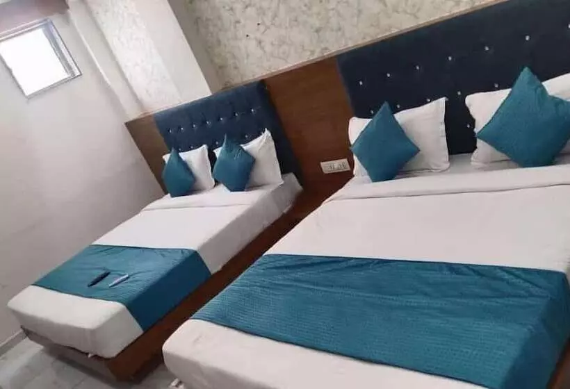 ホテル Metro, Vadodara