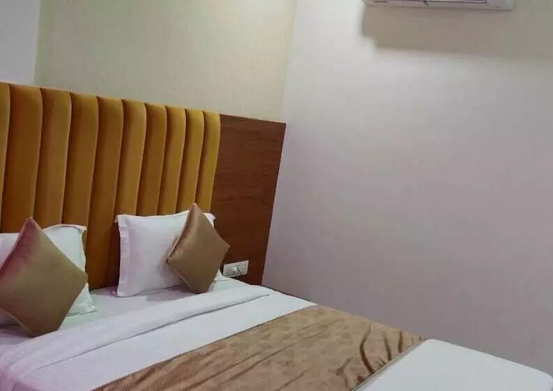 ホテル Metro, Vadodara