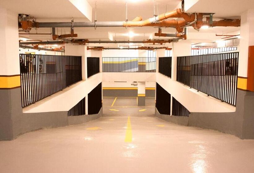 Hotel Rose Bark روز بارك