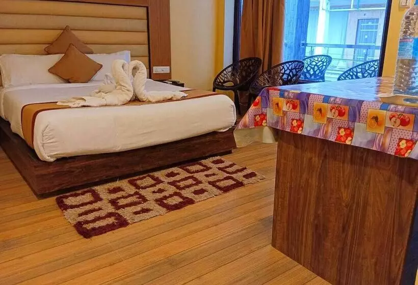 Hotelli Royal Villa Beach Resort