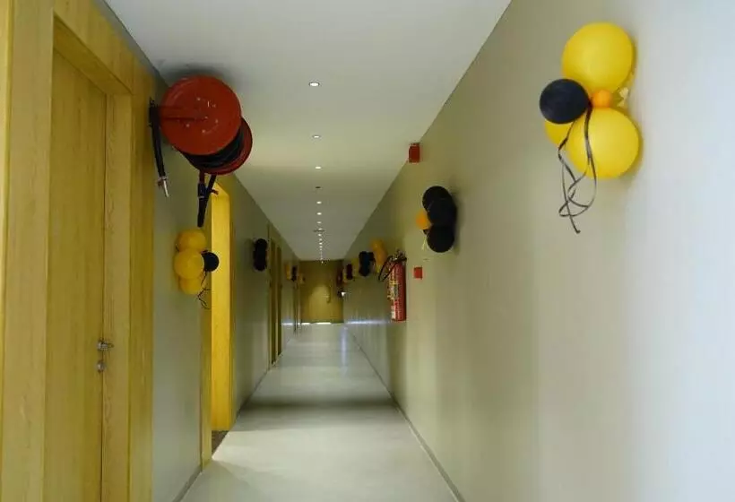 ホテル Vindhyachal Resort