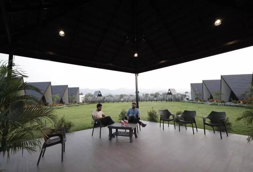 ホテル Vindhyachal Resort