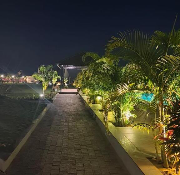 酒店 Vindhyachal Resort