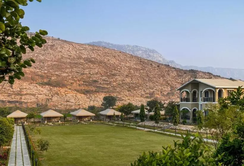 リゾートホテル Sterling Rewild Sariska