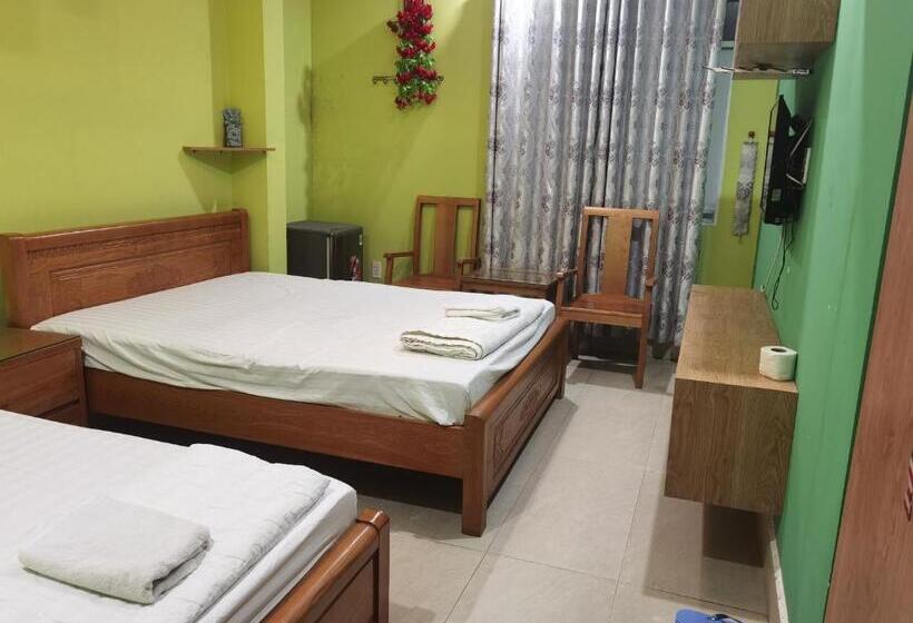 تختخواب و صبحانه Motel Win Phát