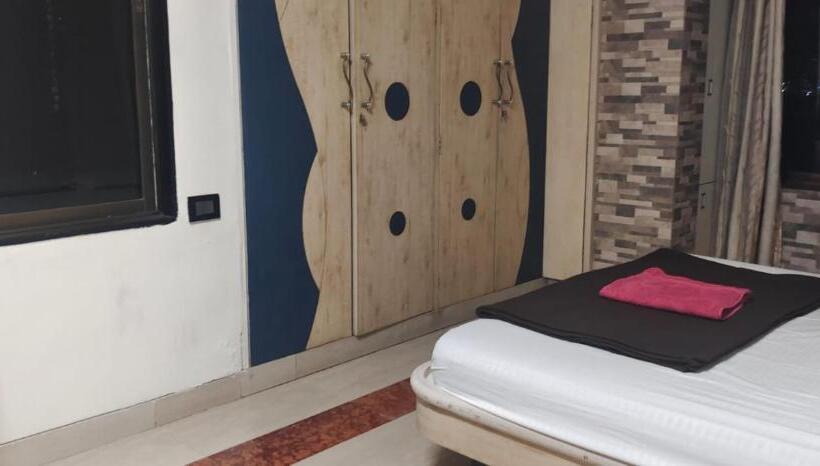 Bed and Breakfast P N A Apartments