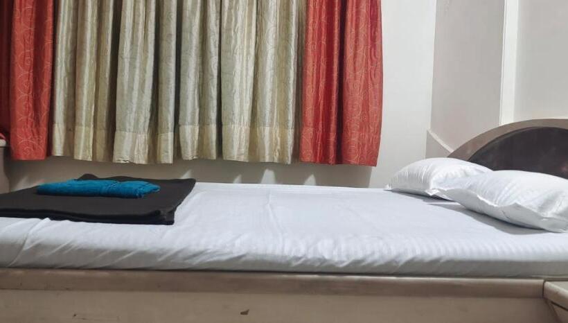 Bed and Breakfast P N A Apartments