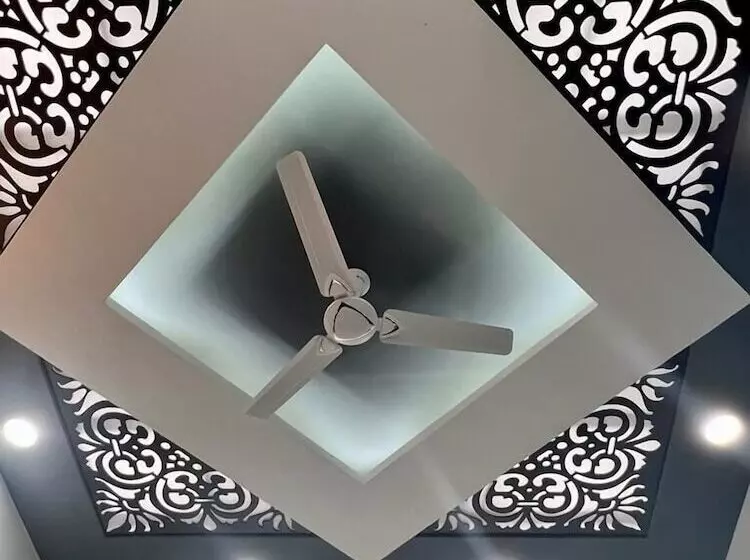 ホテル Maan Avadh