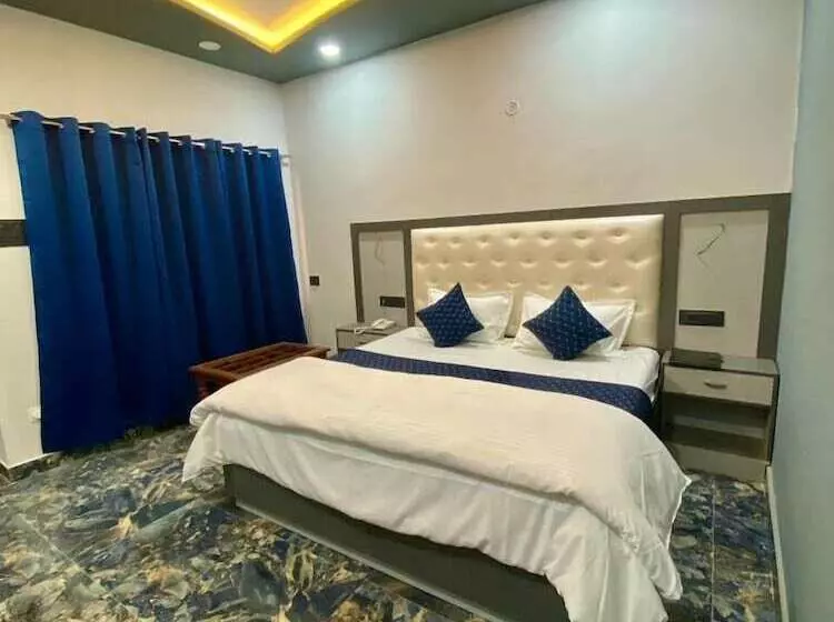 ホテル Maan Avadh
