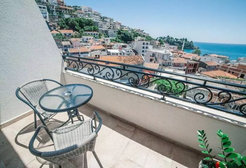 هتل Nobel Ulcinj