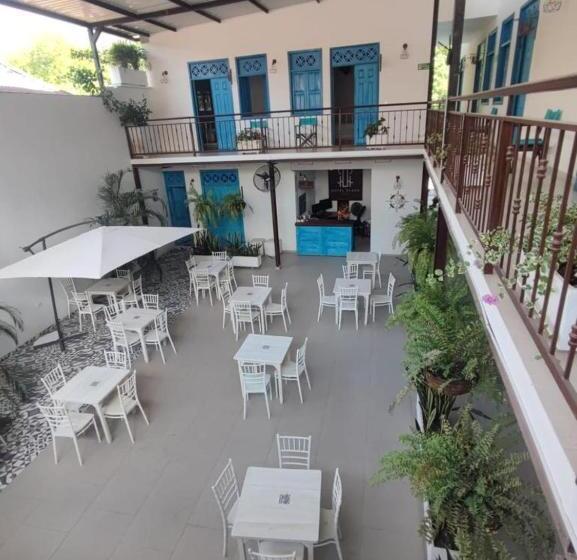 فندق Plaza Utica