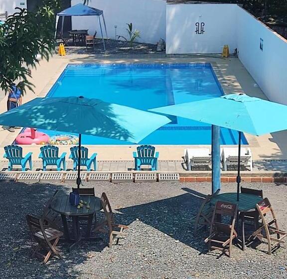 فندق Plaza Utica