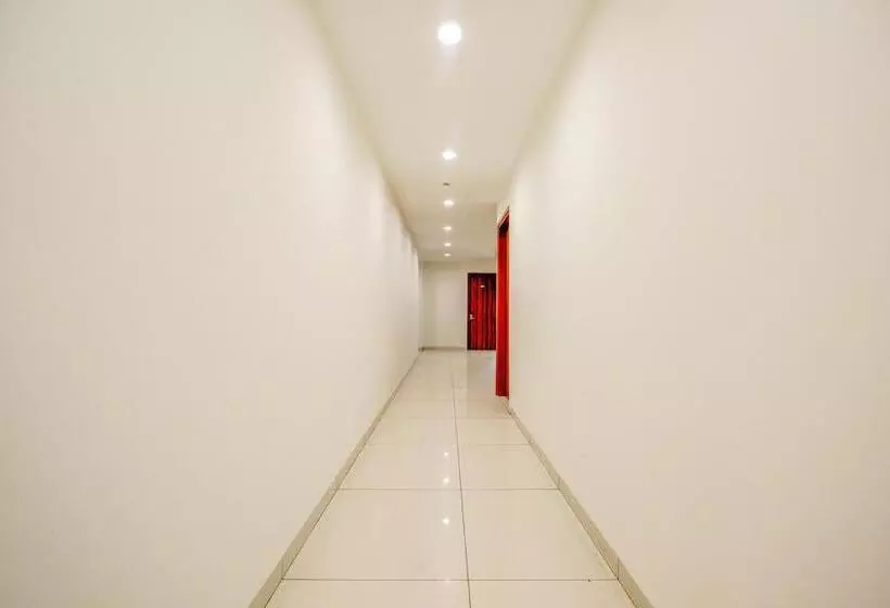 Fabhotel Prime Victoria Regency