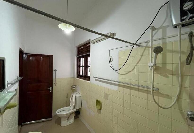 פנסיון Bellevue Retreat