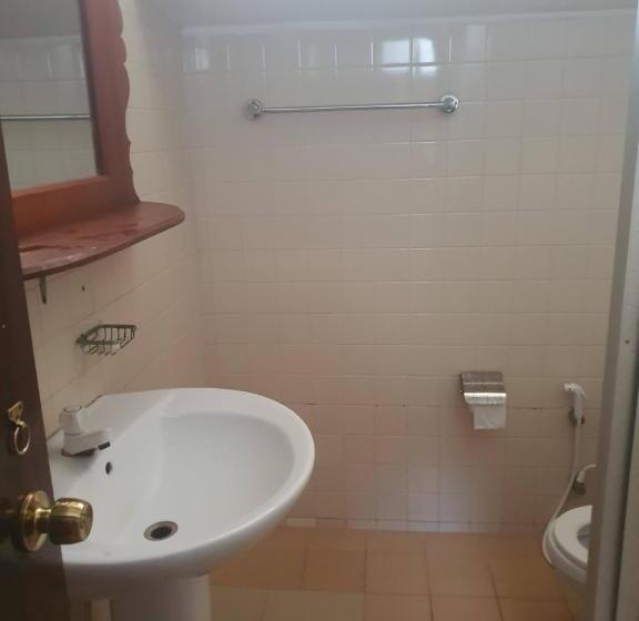 פנסיון Bellevue Retreat