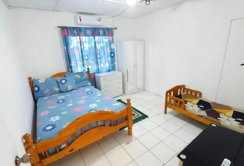 پانسیون Holiday Rooms In St Thomas Jamaica