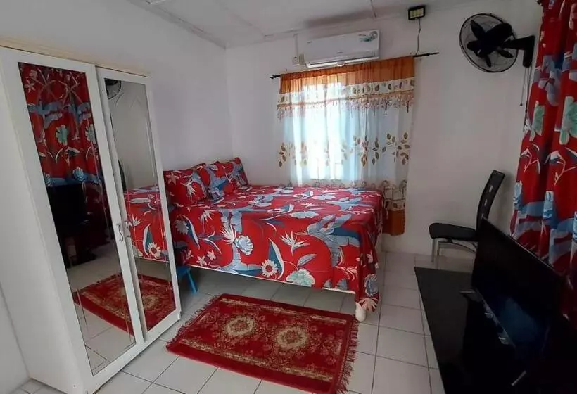 پانسیون Holiday Rooms In St Thomas Jamaica