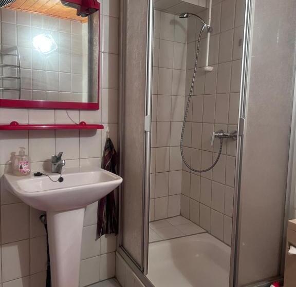 Pensão Mehrbettzimmer Erdgeschoss